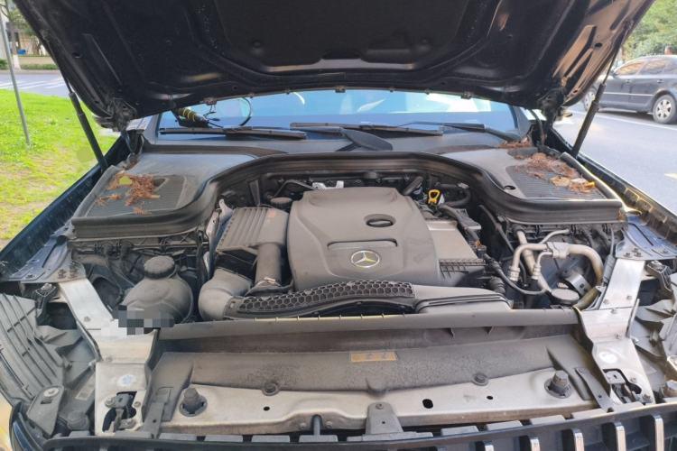 Used Mercedes-Benz GLC 2017 GLC 260 4MATIC Dynamic Edition Engine Bay