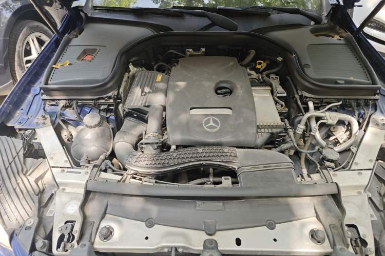 Used Mercedes-Benz GLC 2017 GLC 260 4MATIC Luxury Model Engine Bay