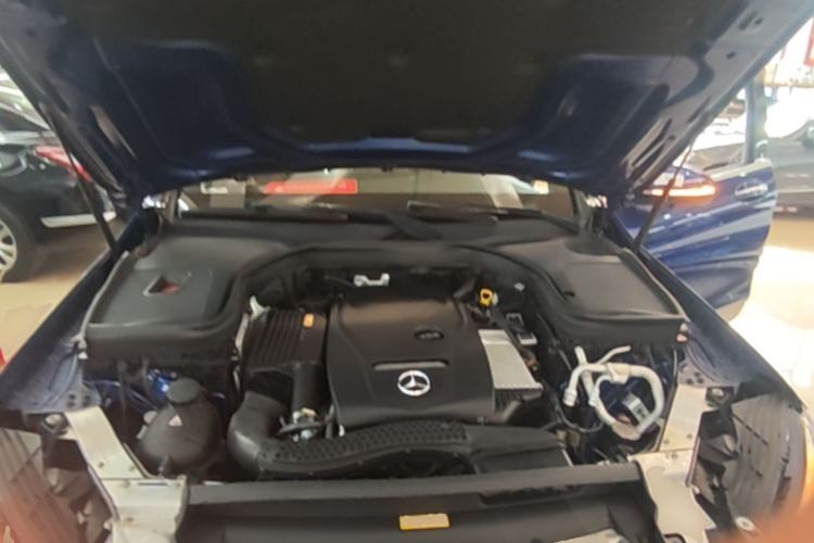 Used Mercedes-Benz GLC 2017 GLC 260 4MATIC Luxury Model Engine Bay