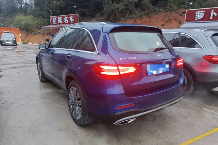 Used Mercedes-Benz GLC 2017 GLC 260 4MATIC Dynamic Edition Exterior 2