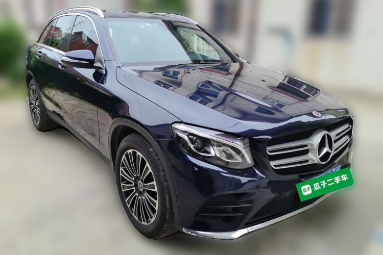 Used Mercedes-Benz GLC 2017 GLC 260 4MATIC Dynamic Edition Front Right 45 Deg