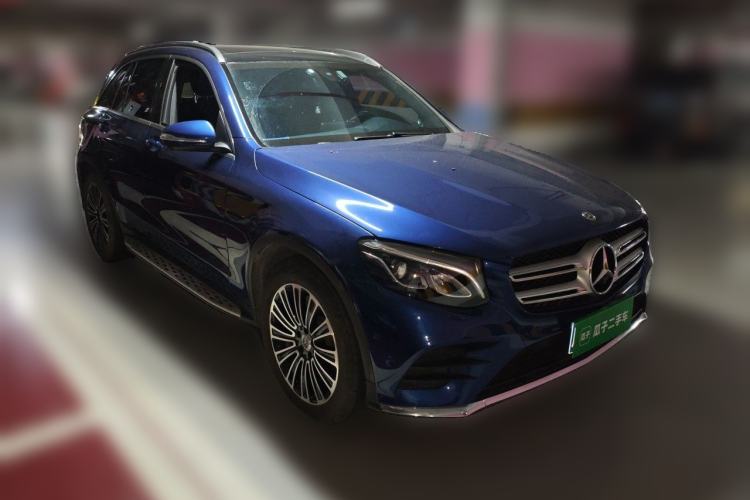 Used Mercedes-Benz GLC 2017 GLC 200 4MATIC Front Right 45 Deg