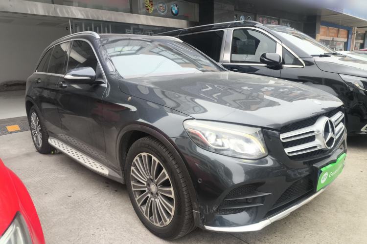 Used Mercedes-Benz GLC 2017 GLC 260 4MATIC Dynamic Edition Front Right 45 Deg