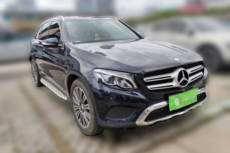Used Mercedes-Benz GLC 2017 GLC 200 4MATIC Front Right 45 Deg
