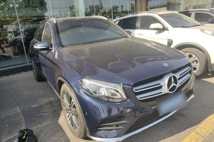 Used Mercedes-Benz GLC 2017 GLC 260 4MATIC Dynamic Edition Front Right 45 Deg