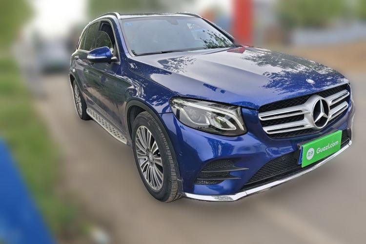 Used Mercedes-Benz GLC 2017 GLC 260 4MATIC Dynamic Edition Front Right 45 Deg