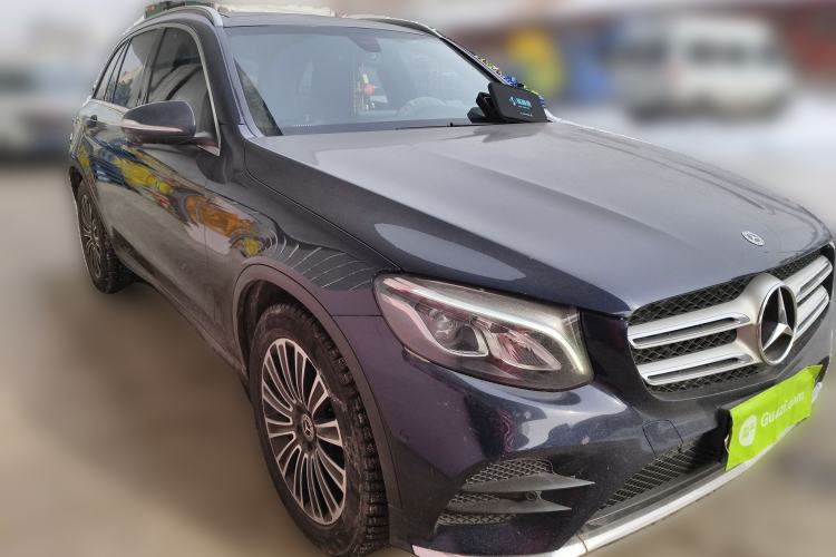 Used Mercedes-Benz GLC 2017 GLC 260 4MATIC Dynamic Edition Front Right 45 Deg