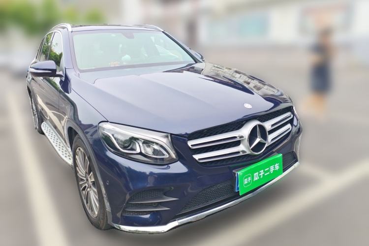 Used Mercedes-Benz GLC 2017 GLC 260 4MATIC Dynamic Edition Front Right 45 Deg