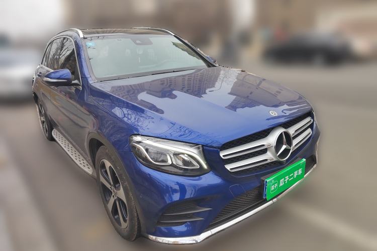 Used Mercedes-Benz GLC 2017 GLC 260 4MATIC Dynamic Edition Front Right 45 Deg