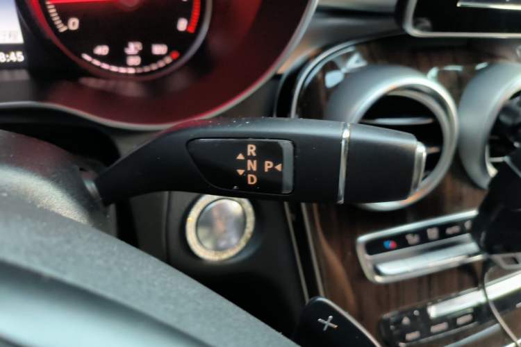 Used Mercedes-Benz GLC 2017 GLC 260 4MATIC Luxury Model Gear Lever