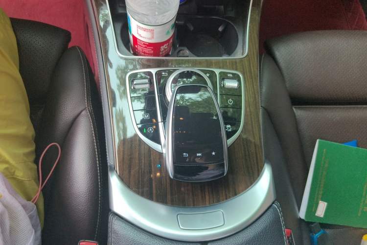 Used Mercedes-Benz GLC 2017 GLC 260 4MATIC Luxury Model Gear Lever