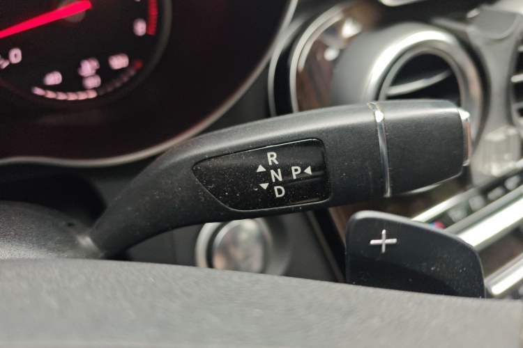 Used Mercedes-Benz GLC 2017 GLC 260 4MATIC Luxury Model Gear Lever