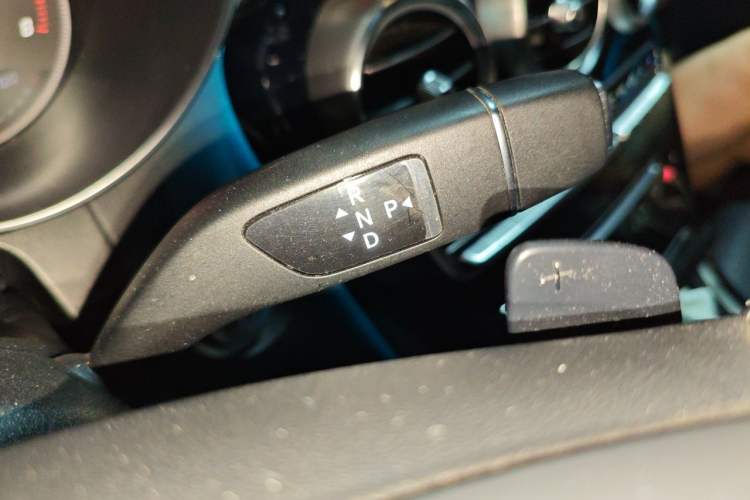 Used Mercedes-Benz GLC 2017 GLC 200 4MATIC Gear Lever