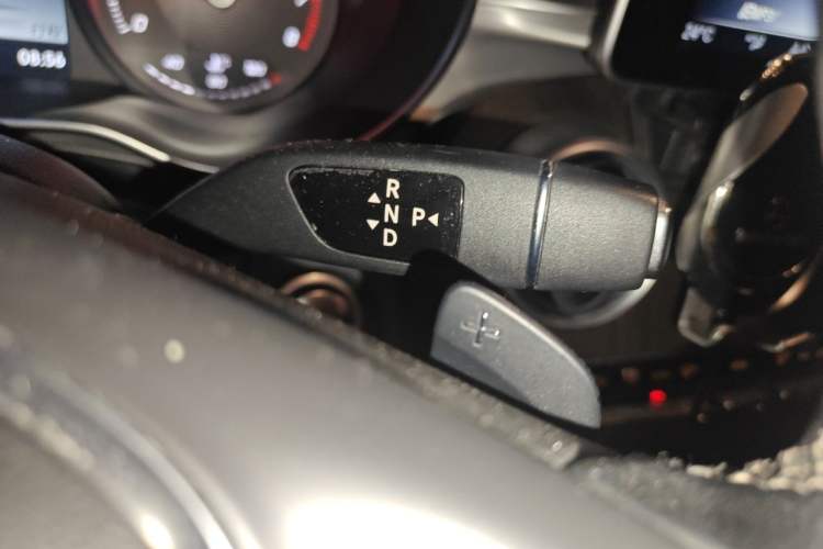 Used Mercedes-Benz GLC 2017 GLC 200 4MATIC Gear Lever