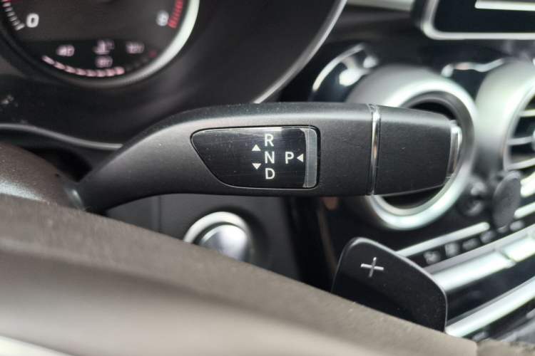 Used Mercedes-Benz GLC 2017 GLC 200 4MATIC Gear Lever