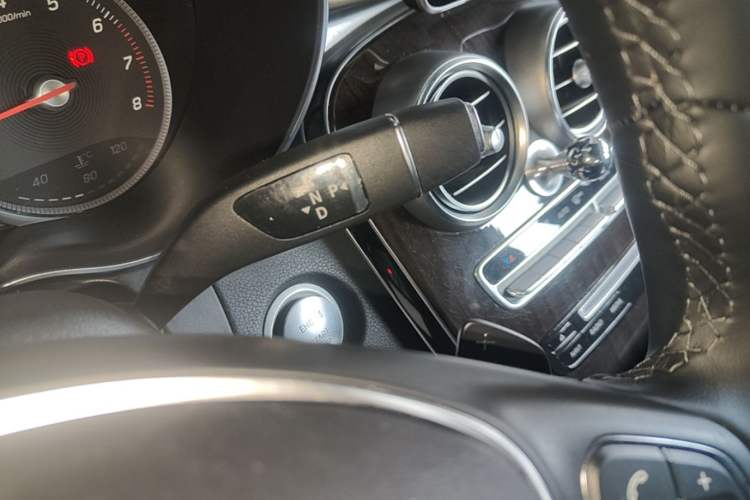 Used Mercedes-Benz GLC 2017 GLC 260 4MATIC Luxury Model Gear Lever