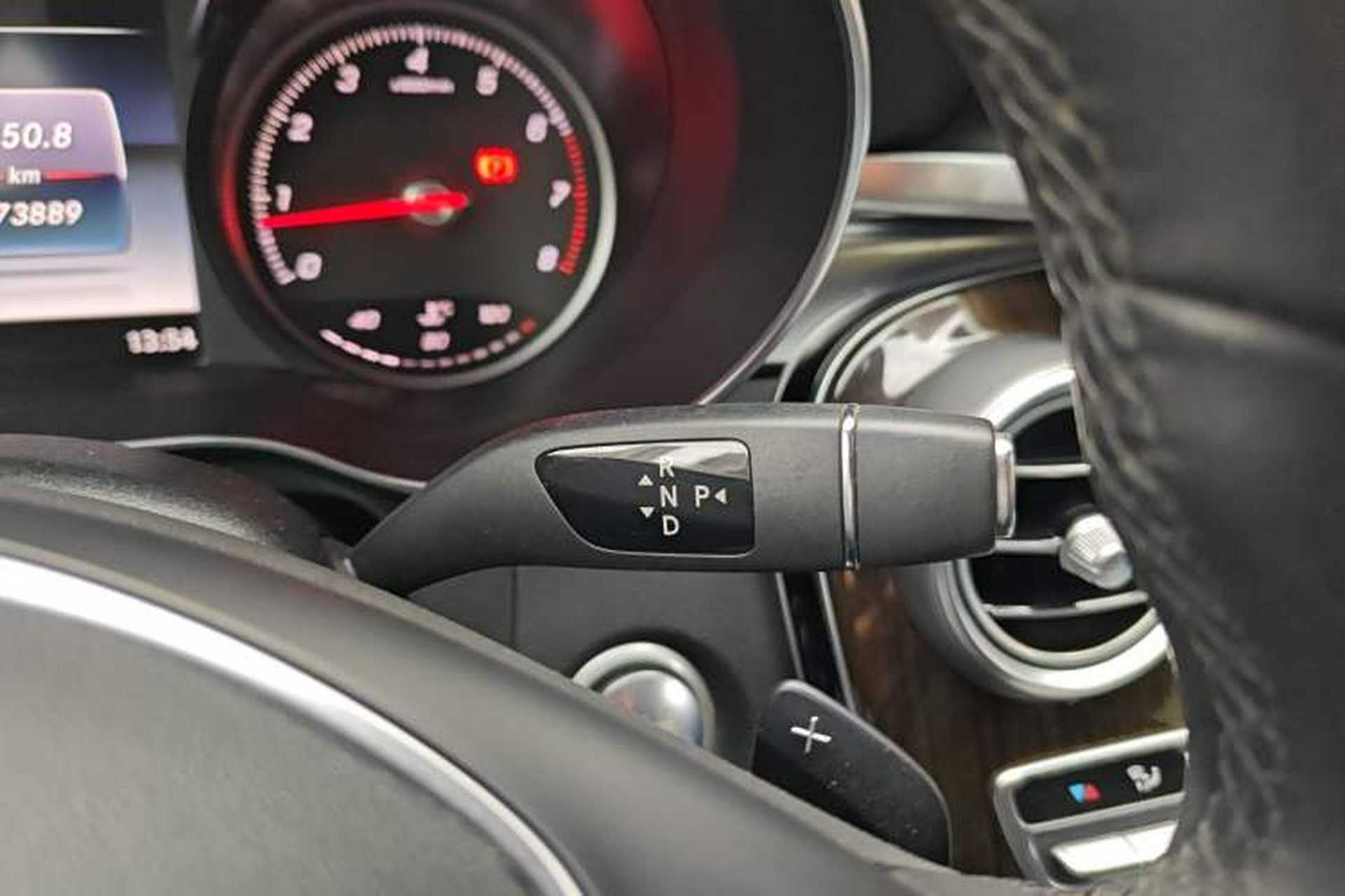 Used Mercedes-Benz GLC 2017 GLC 260 4MATIC Dynamic Edition Gear Lever