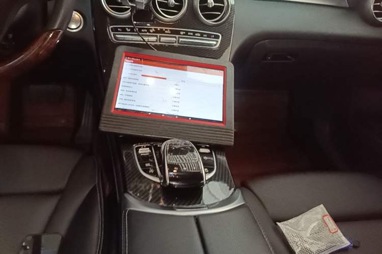 Used Mercedes-Benz GLC 2017 GLC 260 4MATIC Luxury Model Gear Lever