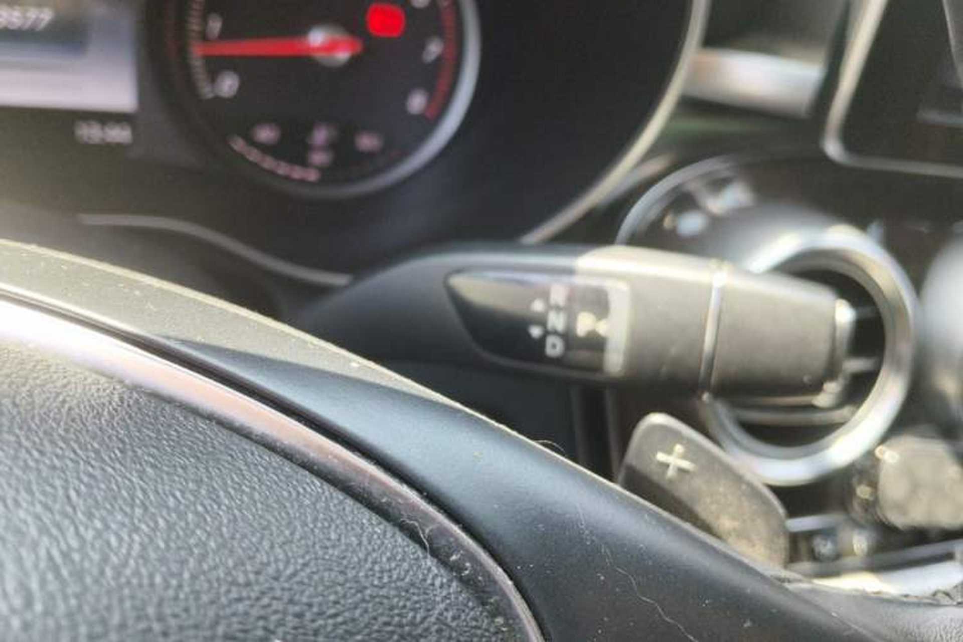Used Mercedes-Benz GLC 2017 GLC 260 4MATIC Luxury Model Gear Lever