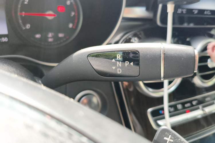 Used Mercedes-Benz GLC 2017 GLC 260 4MATIC Luxury Model Gear Lever