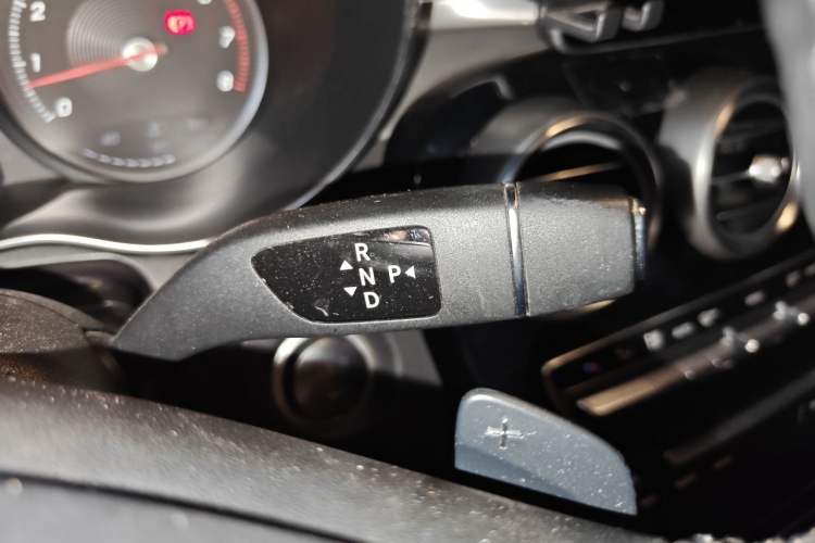 Used Mercedes-Benz GLC 2017 GLC 200 4MATIC Gear Lever