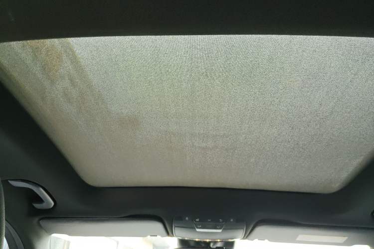 Used Mercedes-Benz GLC 2017 GLC 260 4MATIC Luxury Model Headliner