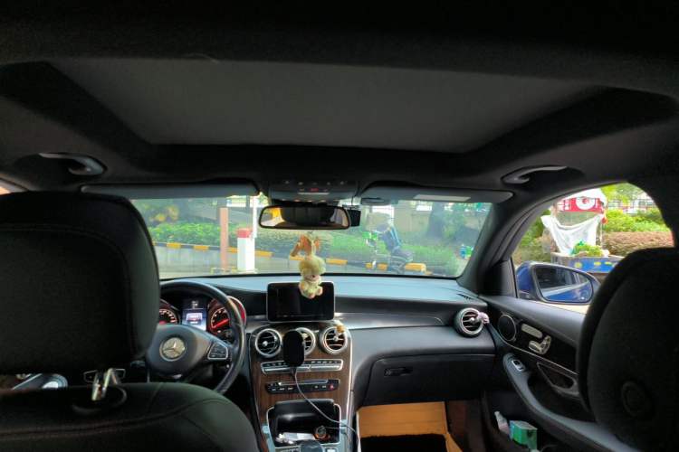 Used Mercedes-Benz GLC 2017 GLC 260 4MATIC Luxury Model Headliner