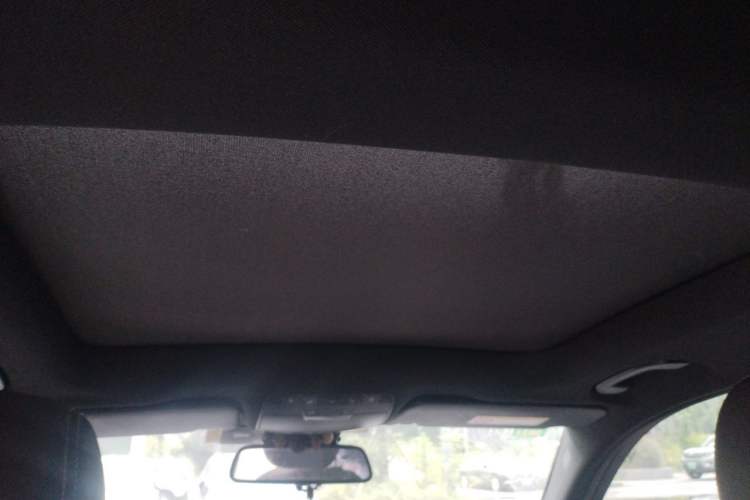 Used Mercedes-Benz GLC 2017 GLC 200 4MATIC Headliner