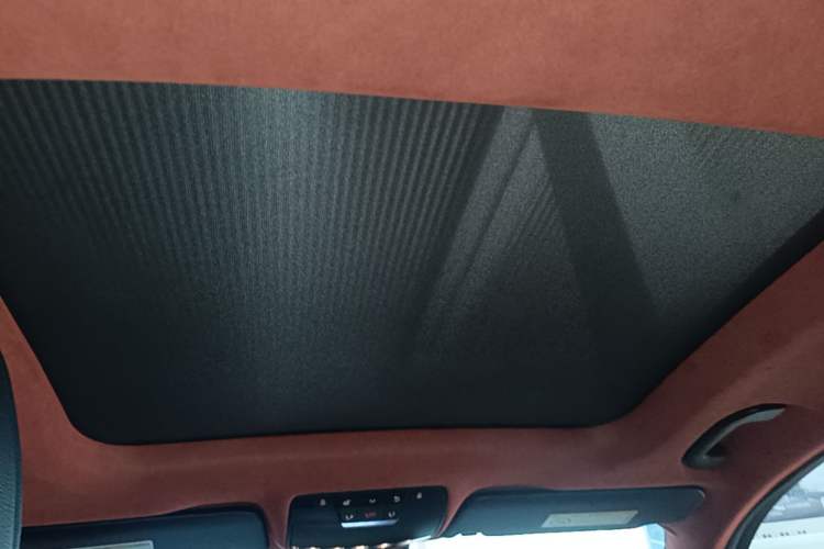 Used Mercedes-Benz GLC 2017 GLC 260 4MATIC Luxury Model Headliner