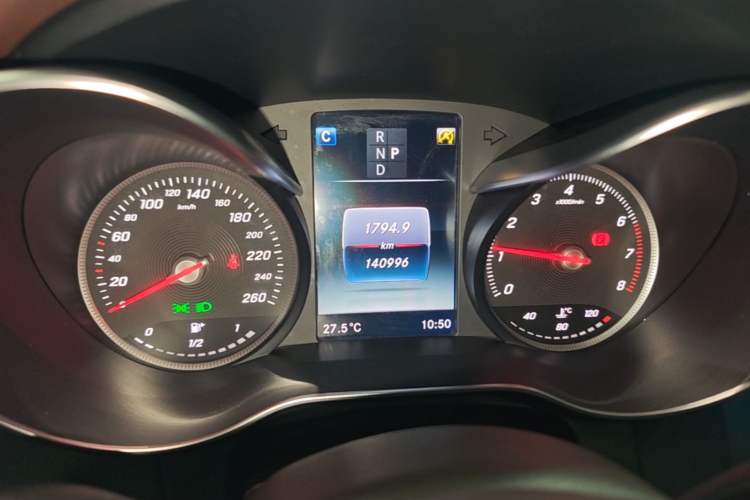 Used Mercedes-Benz GLC 2017 GLC 260 4MATIC Dynamic Edition Instrument Cluster