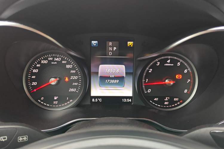 Used Mercedes-Benz GLC 2017 GLC 260 4MATIC Dynamic Edition Instrument Cluster