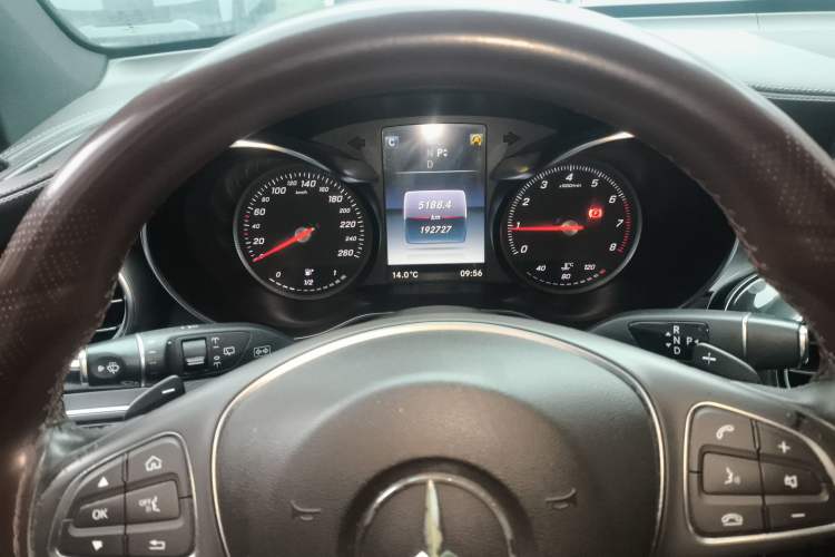Used Mercedes-Benz GLC 2017 GLC 260 4MATIC Dynamic Edition Instrument Cluster
