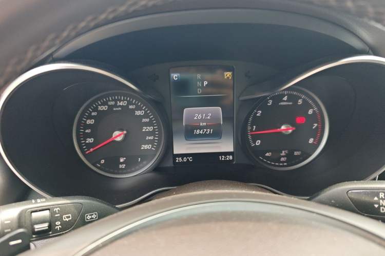 Used Mercedes-Benz GLC 2017 GLC 260 4MATIC Luxury Model Instrument Cluster