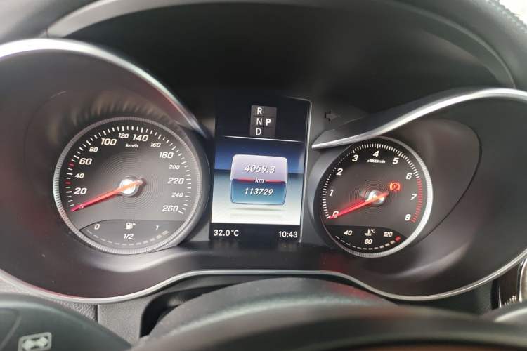 Used Mercedes-Benz GLC 2017 GLC 300 4MATIC Sport Edition Instrument Cluster
