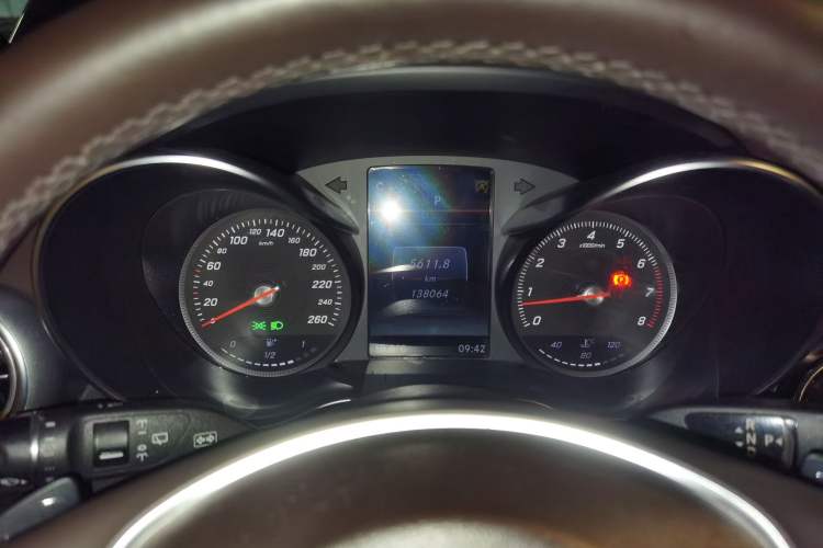 Used Mercedes-Benz GLC 2017 GLC 260 4MATIC Dynamic Edition Instrument Cluster