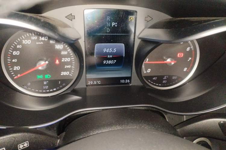 Used Mercedes-Benz GLC 2017 GLC 260 4MATIC Luxury Model Instrument Cluster