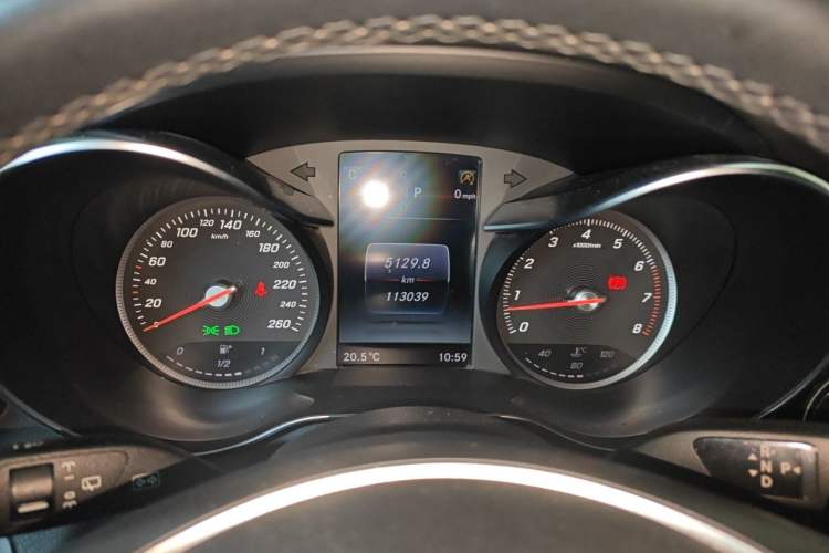 Used Mercedes-Benz GLC 2017 GLC 260 4MATIC Dynamic Edition Instrument Cluster