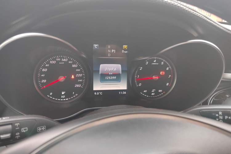 Used Mercedes-Benz GLC 2017 GLC 260 4MATIC Dynamic Edition Instrument Cluster