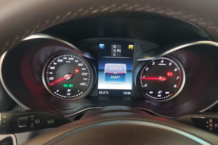 Used Mercedes-Benz GLC 2017 GLC 260 4MATIC Luxury Model Instrument Cluster