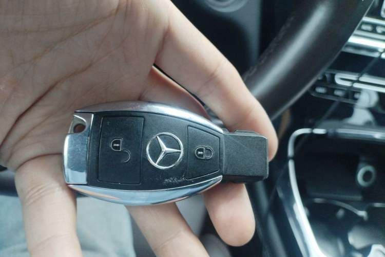 Used Mercedes-Benz GLC 2017 GLC 200 4MATIC Interior 1