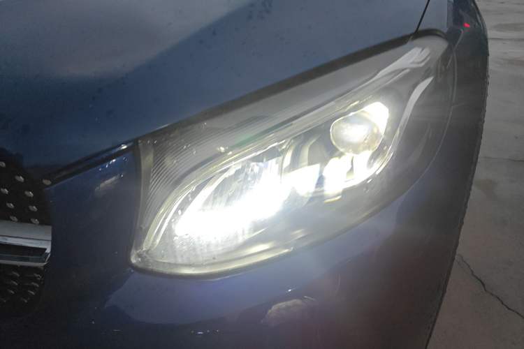 Used Mercedes-Benz GLC 2017 GLC 260 4MATIC Dynamic Edition Left Front Headlight