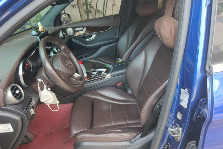 Used Mercedes-Benz GLC 2017 GLC 260 4MATIC Luxury Model Left Front Seat