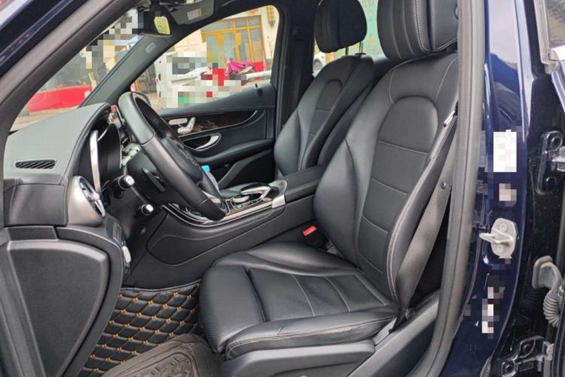Used Mercedes-Benz GLC 2017 GLC 260 4MATIC Dynamic Edition Left Front Seat