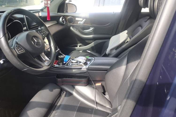 Used Mercedes-Benz GLC 2017 GLC 260 4MATIC Dynamic Edition Left Front Seat