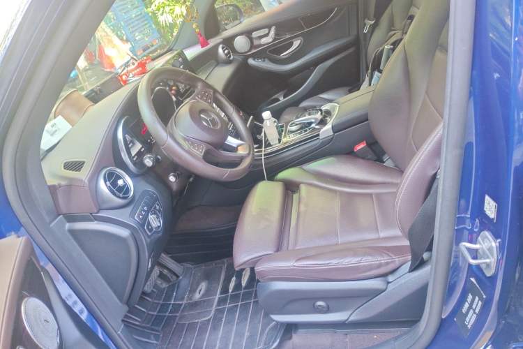 Used Mercedes-Benz GLC 2017 GLC 260 4MATIC Luxury Model Left Front Seat