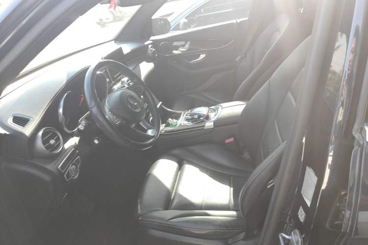 Used Mercedes-Benz GLC 2017 GLC 260 4MATIC Dynamic Edition Left Front Seat
