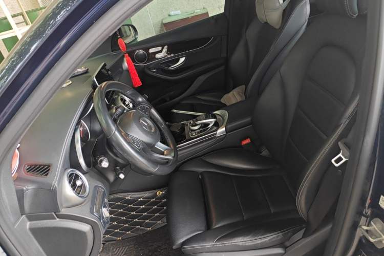 Used Mercedes-Benz GLC 2017 GLC 260 4MATIC Dynamic Edition Left Front Seat