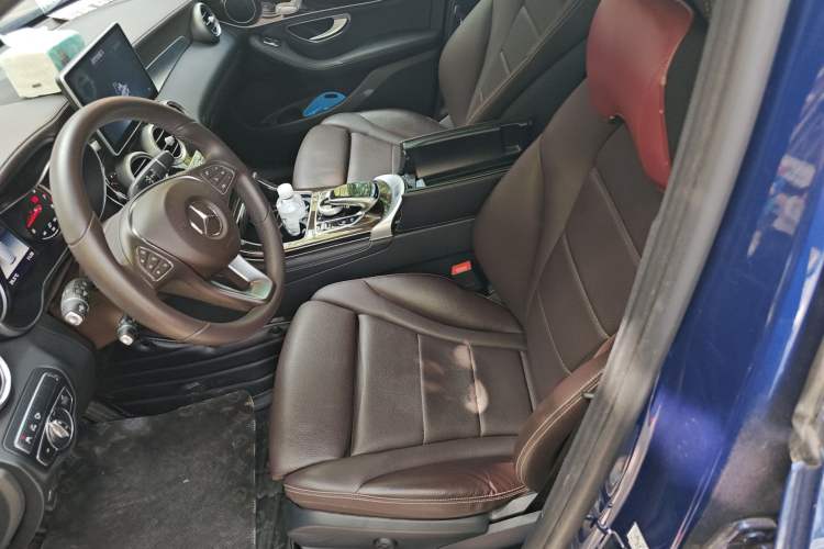 Used Mercedes-Benz GLC 2017 GLC 260 4MATIC Luxury Model Left Front Seat
