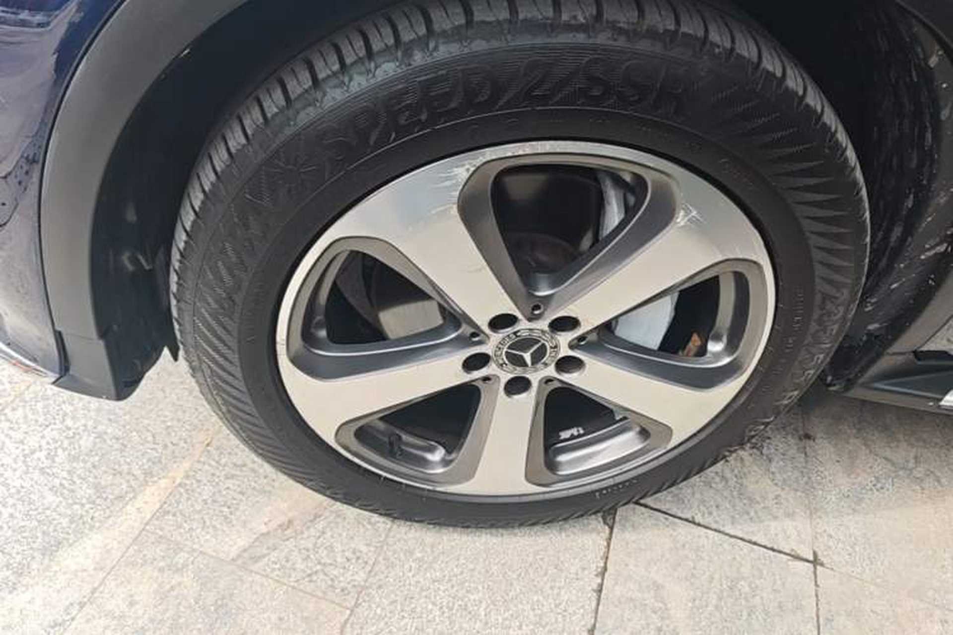 Used Mercedes-Benz GLC 2017 GLC 260 4MATIC Luxury Model Left Front Wheel Hub