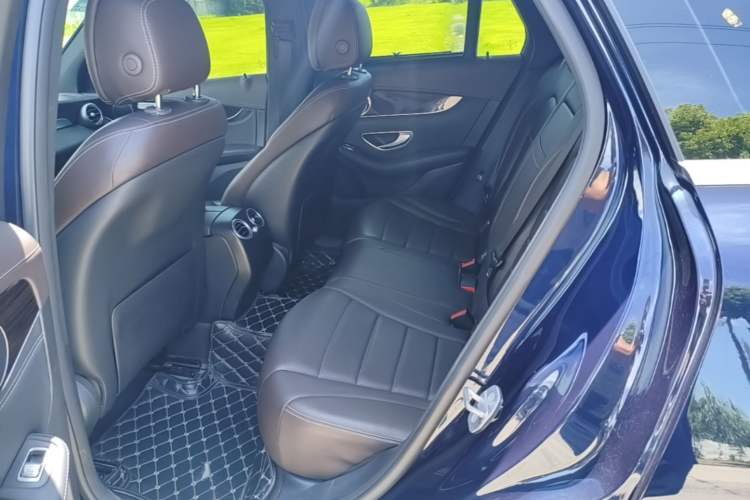 Used Mercedes-Benz GLC 2017 GLC 260 4MATIC Luxury Model Left Rear Seat